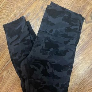 Used lululemon camo leggings